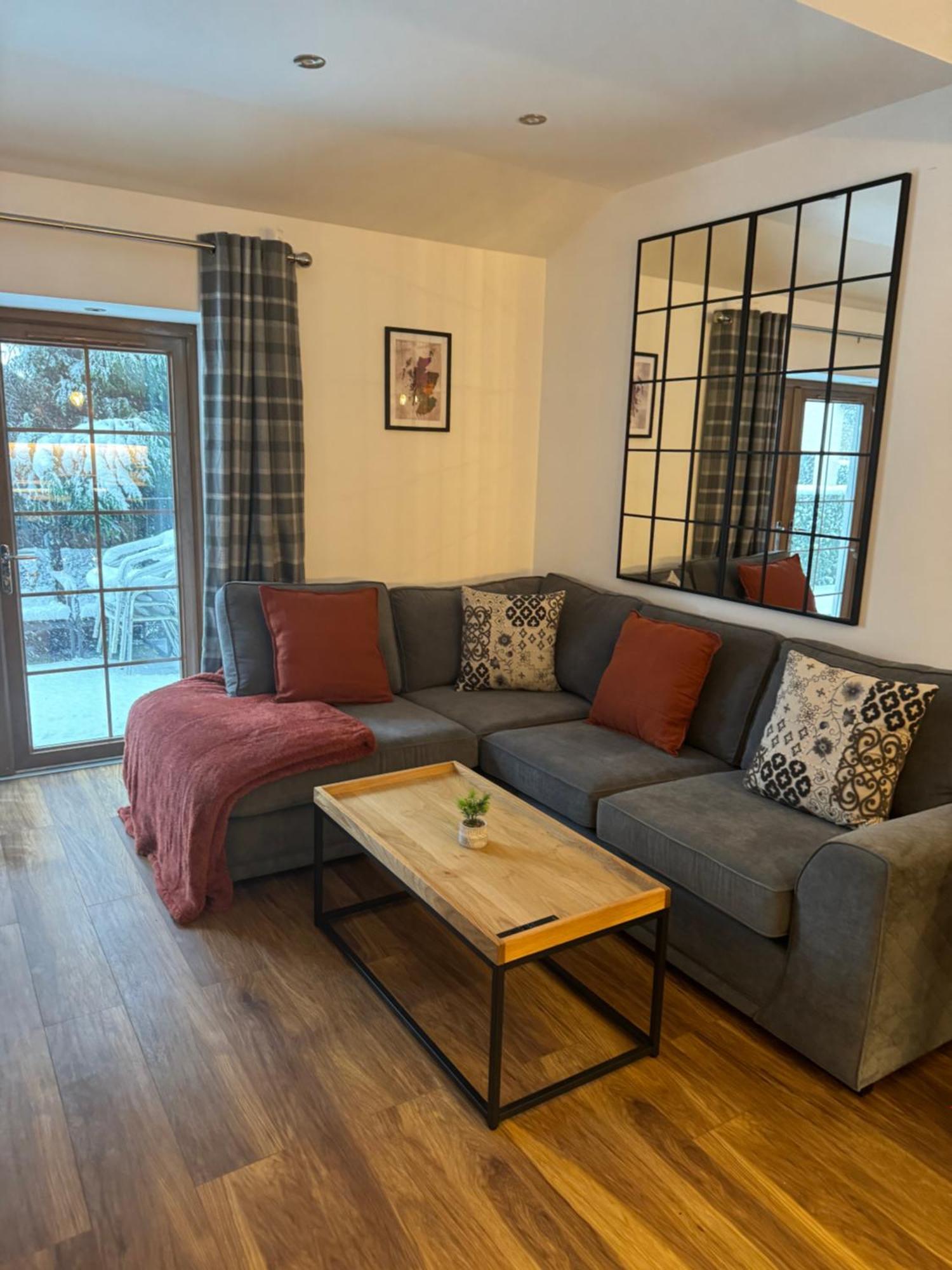 1 Sheraton Apartments Fort William Buitenkant foto